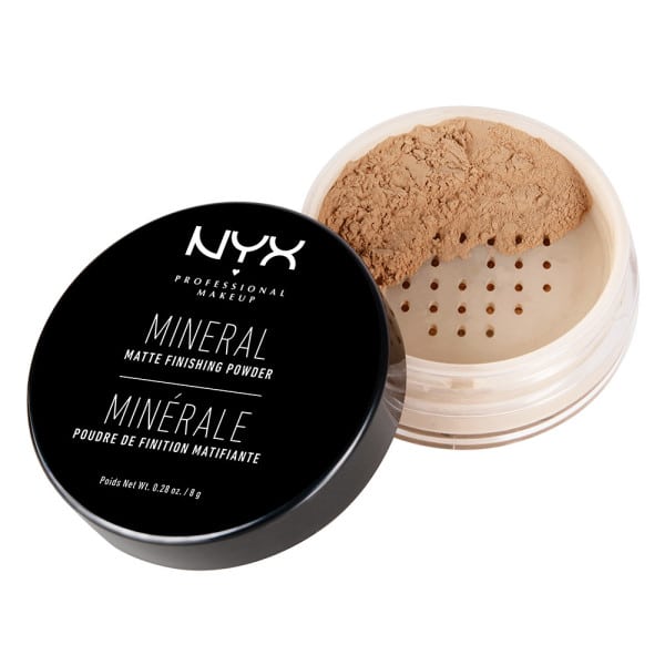 NYX PROFESSIONAL MAKE UP MiNeral Matte FiNishiNg Powder 8gr - 02 Mesatare/E Errët